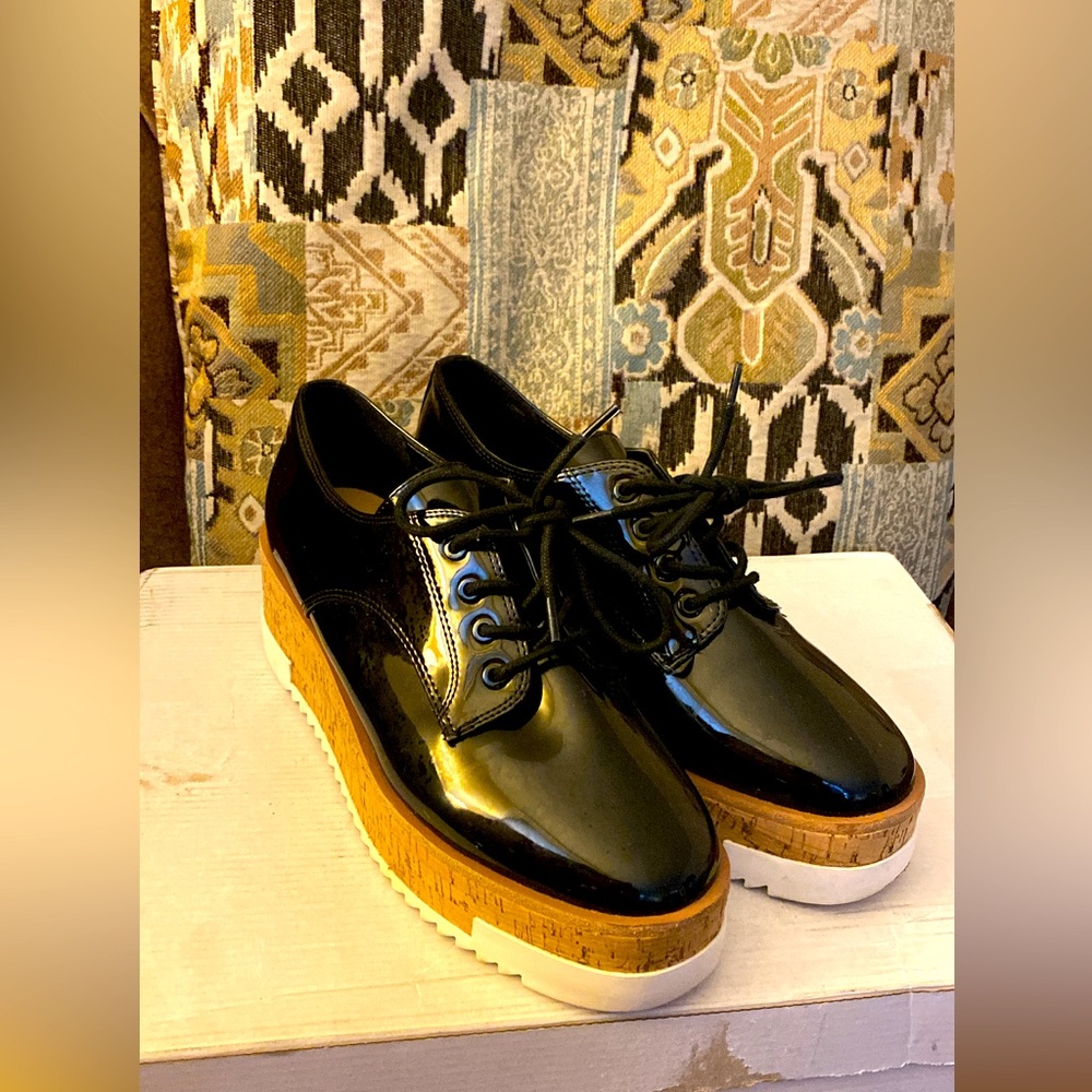 Aldo loafers woman’s shoes size 8/5 used good condition